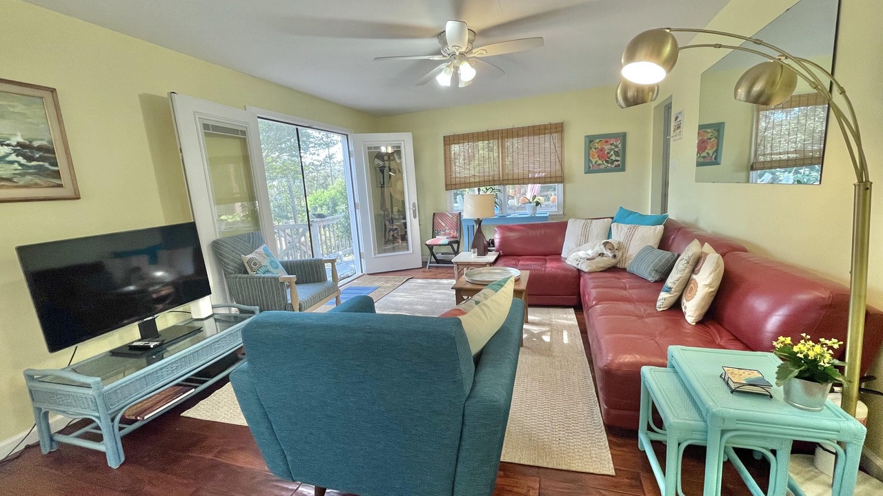 Photo of Livingroom in Cape May Point