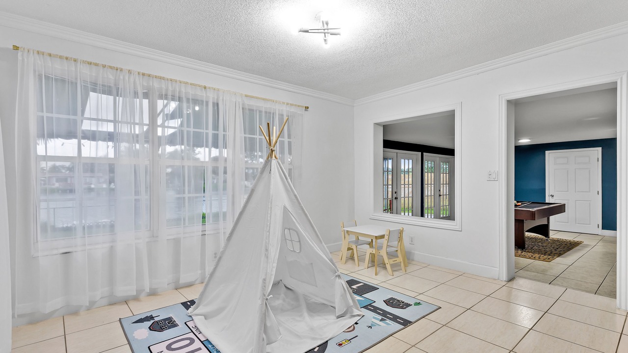 Photo of Bedroom in Pembroke Pines