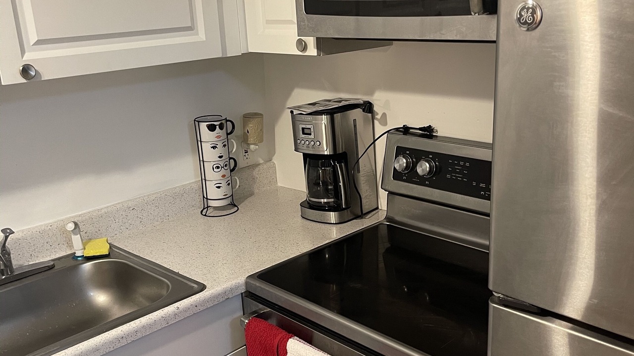 Photo of Kitchen in Lauderdale Lakes