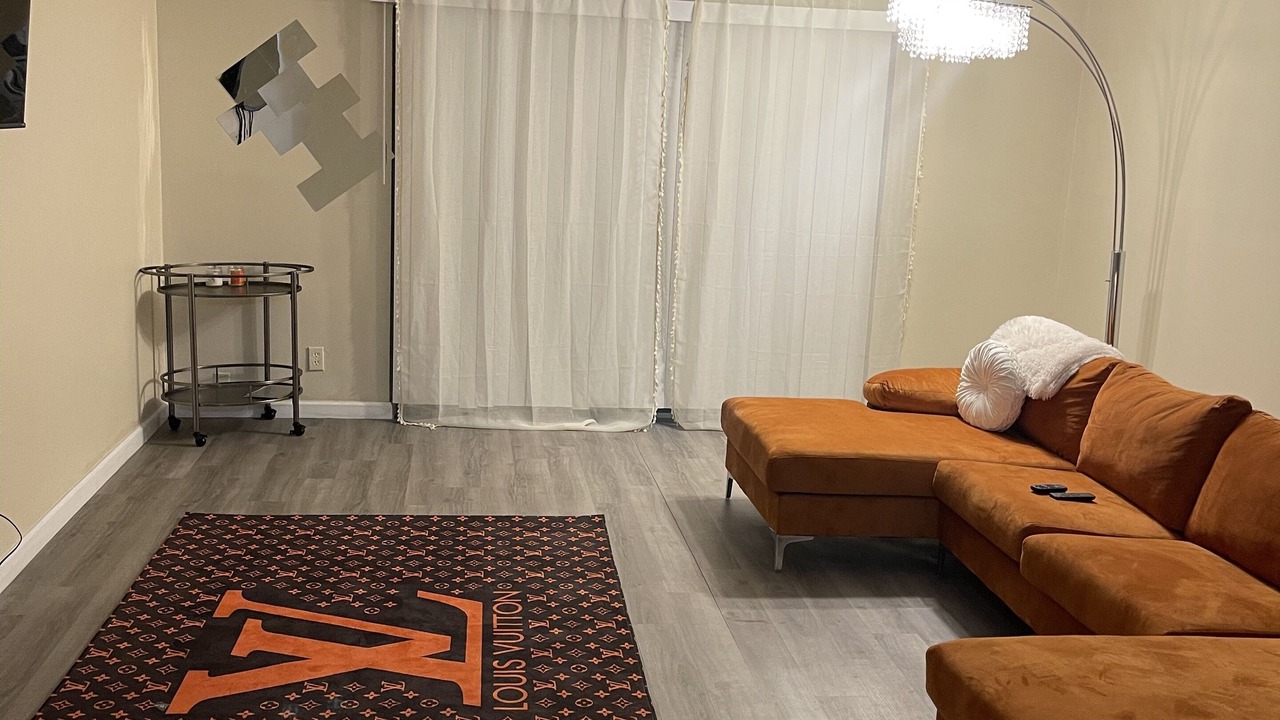 Photo of Livingroom in Lauderdale Lakes