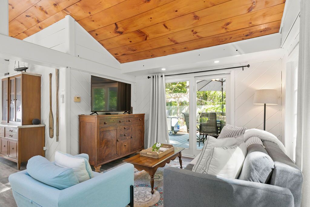 Photo of Livingroom in West Hyannisport
