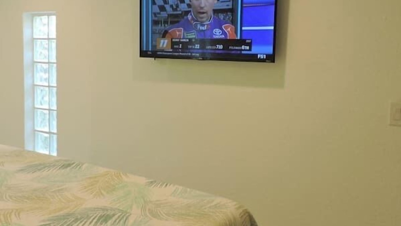 Photo of Bedroom in Hollywood Lakes
