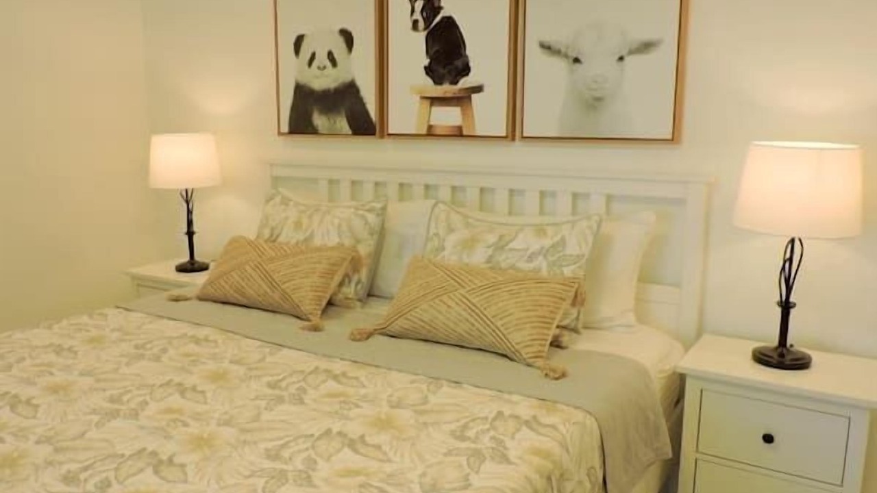 Photo of Bedroom in Hollywood Lakes