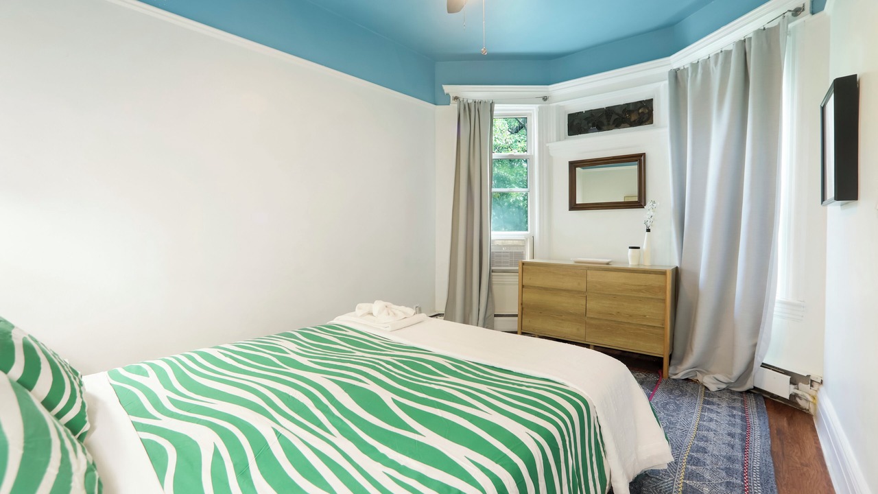 Photo of Bedroom in West Side