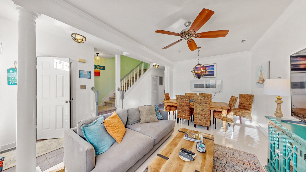 Photo of Livingroom in Villages of Five Points