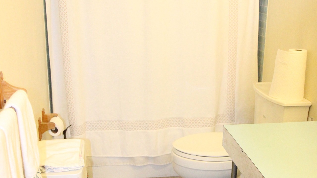 Photo of Bathroom in Miami Gardens