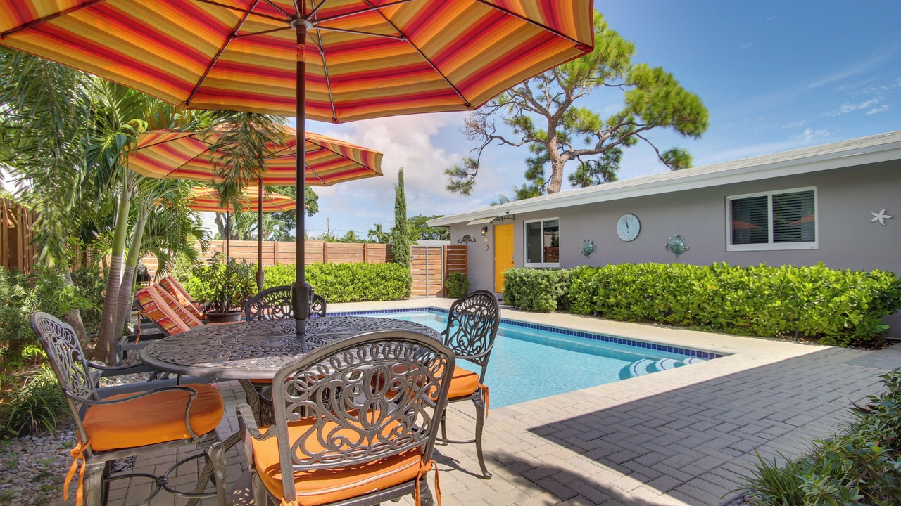 Photo of Outdoor in Middle River Terrace