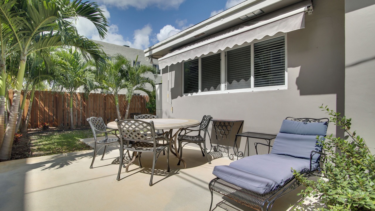 Photo of Outdoor in Middle River Terrace
