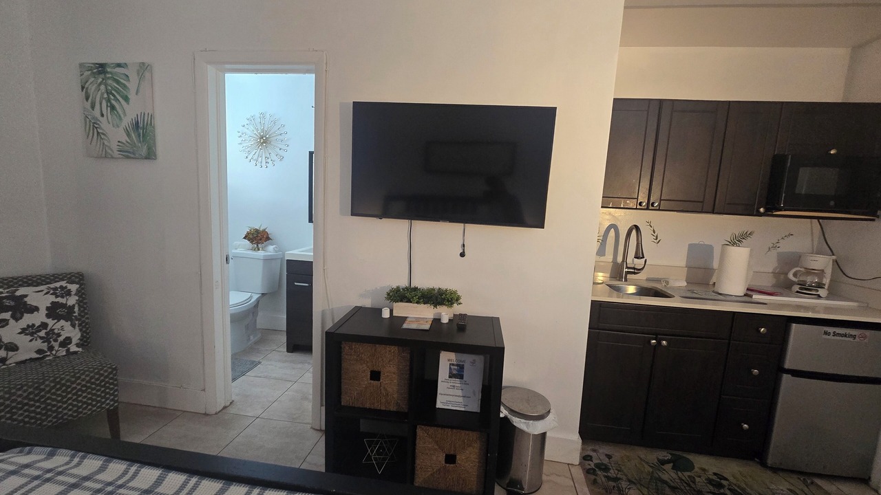 Photo of Bedroom in Royal Poinciana