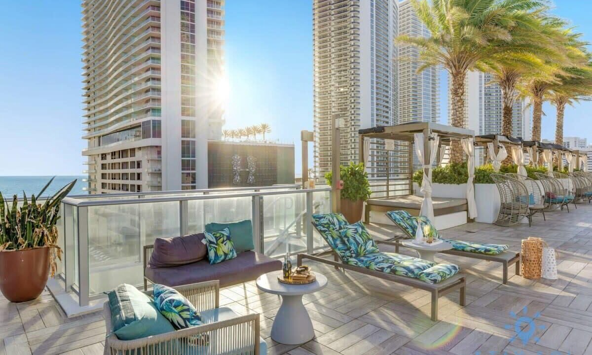 Photo of Outdoor in Hollywood South Central Beach