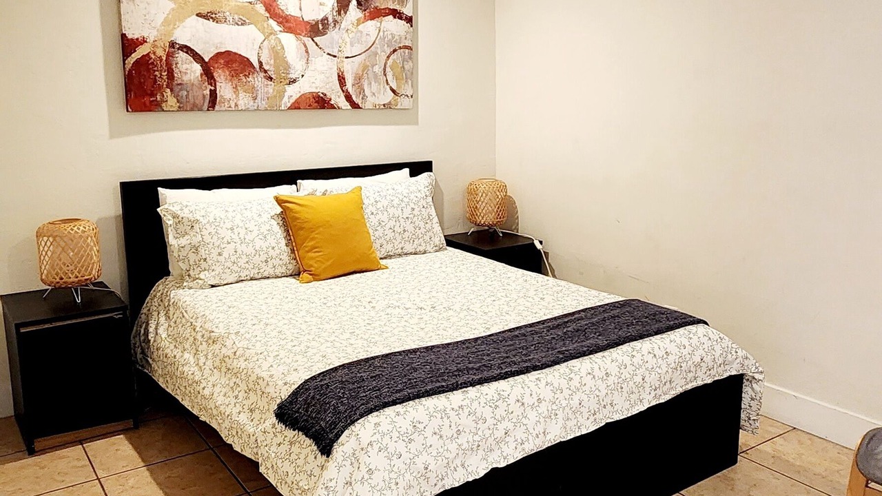 Photo of Bedroom in Royal Poinciana