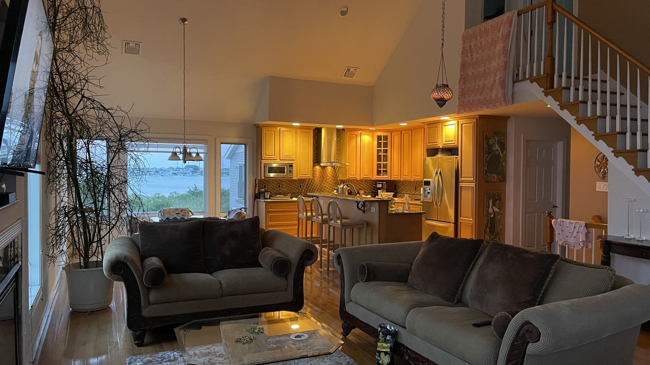Photo of Livingroom in Shawcrest