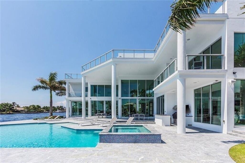 Photo of Outdoor in Bay Colony