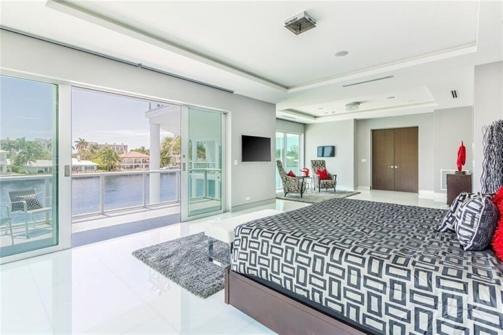 Photo of Bedroom in Bay Colony