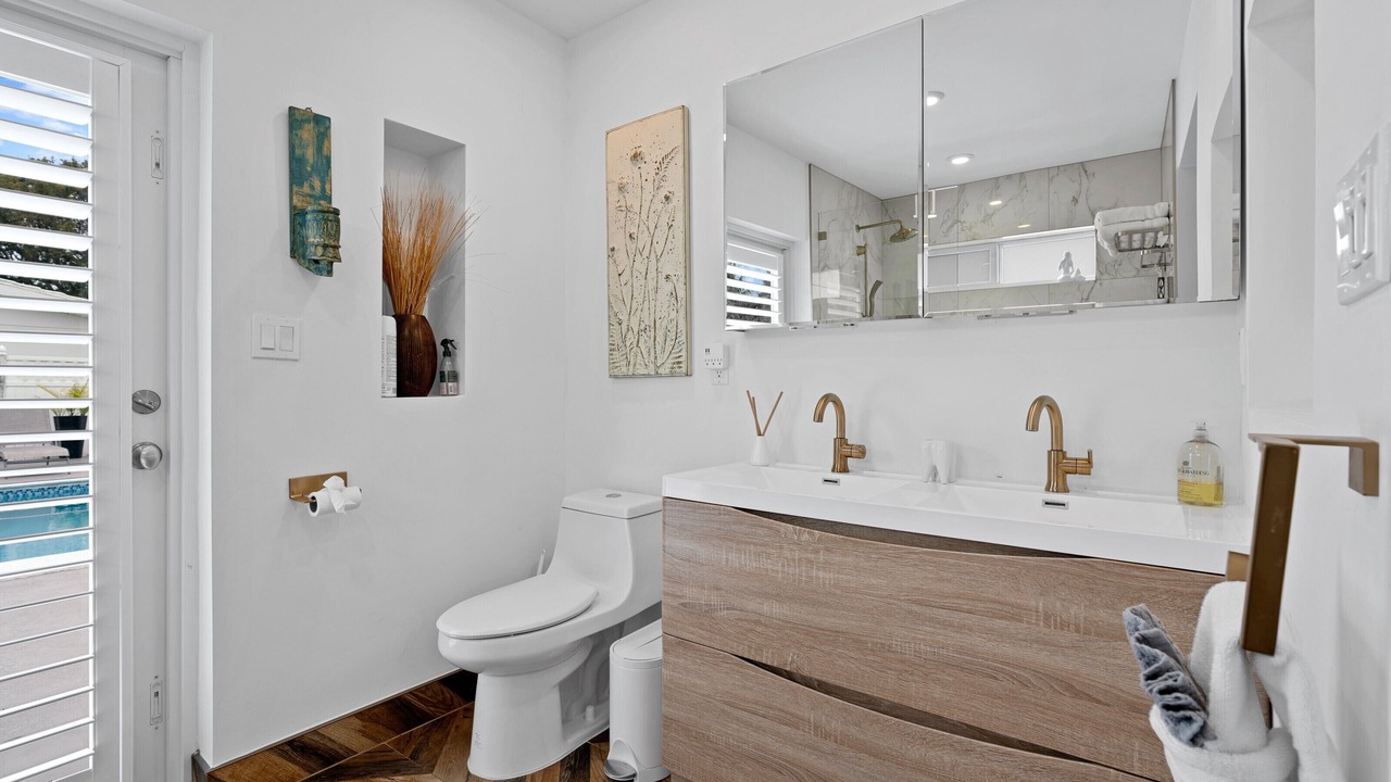 Photo of Bathroom in East Boca Raton