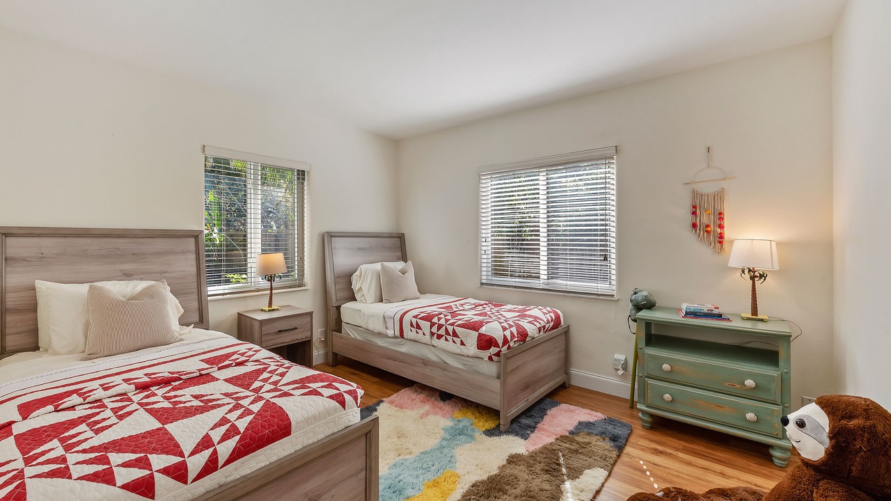 Photo of Others in Poinsettia Heights