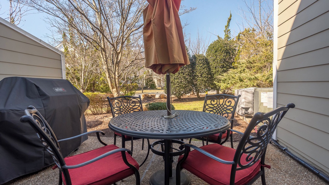 Photo of Outdoor in Country Club Estates