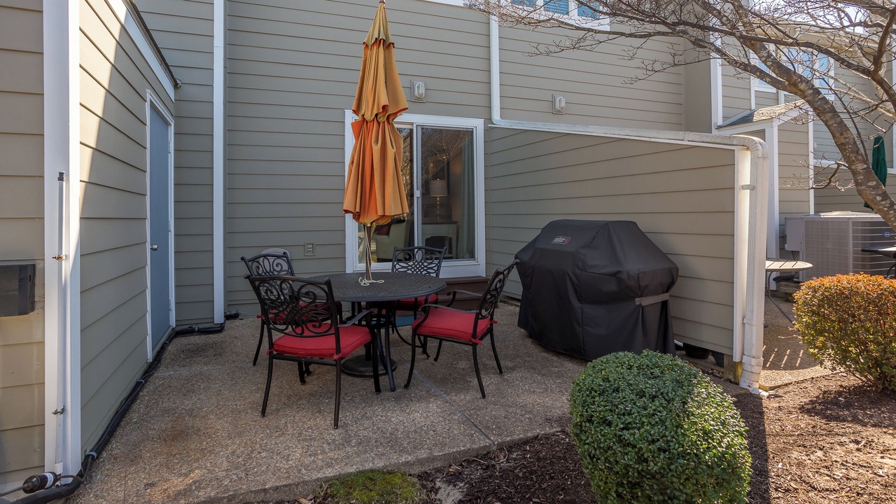 Photo of Outdoor in Country Club Estates