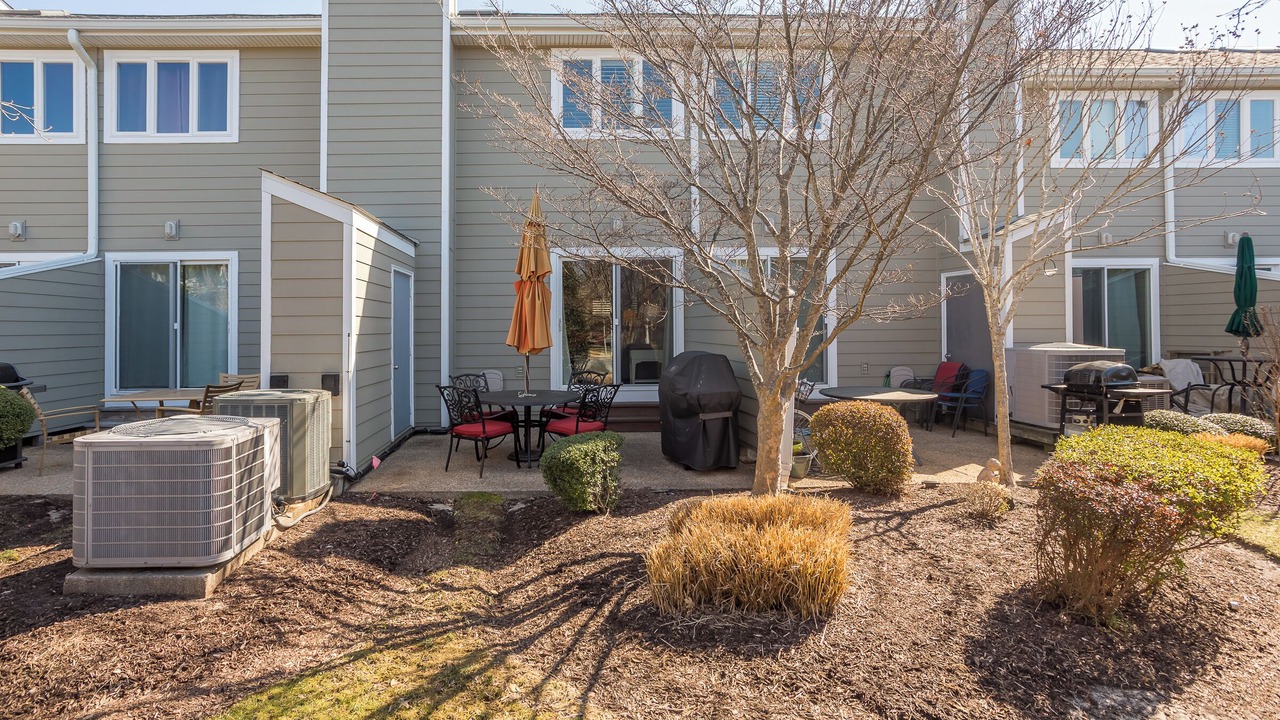 Photo of Outdoor in Country Club Estates