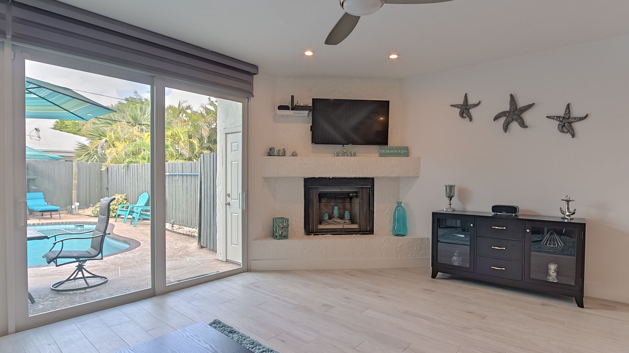 Photo of Bedroom in Lauderdale-by-the-Sea