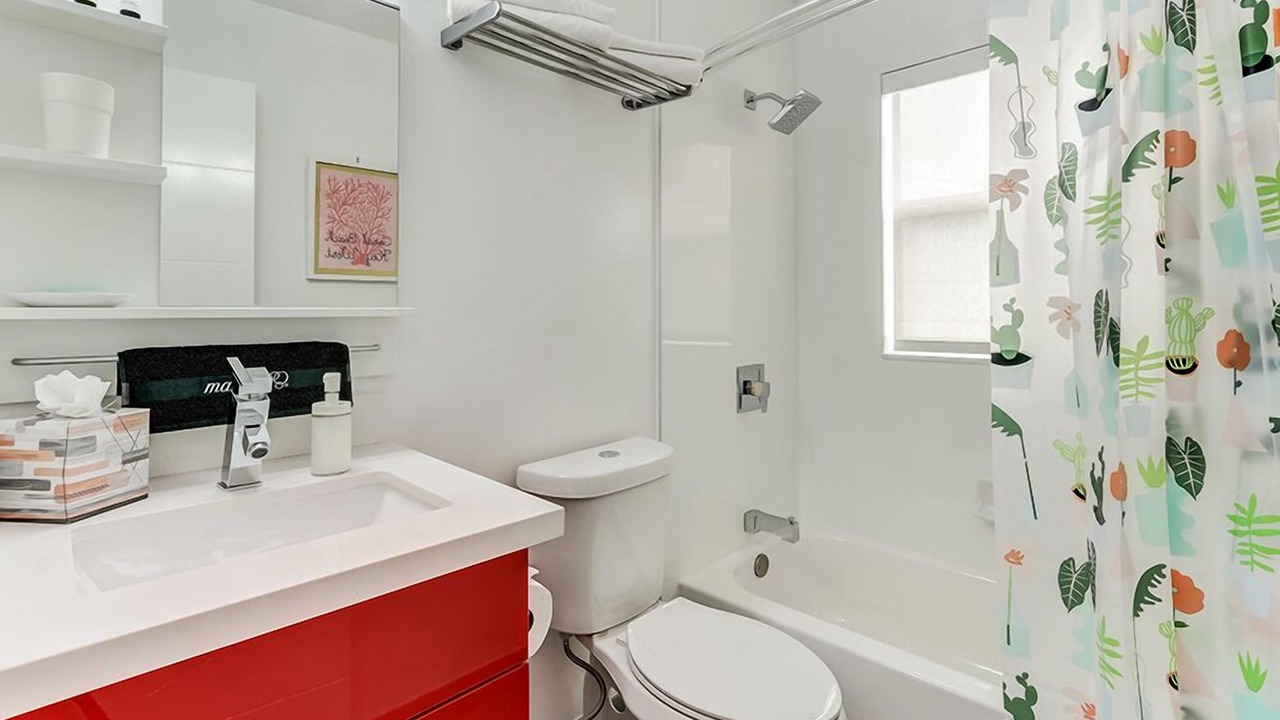 Photo of Bathroom in Highland Garden