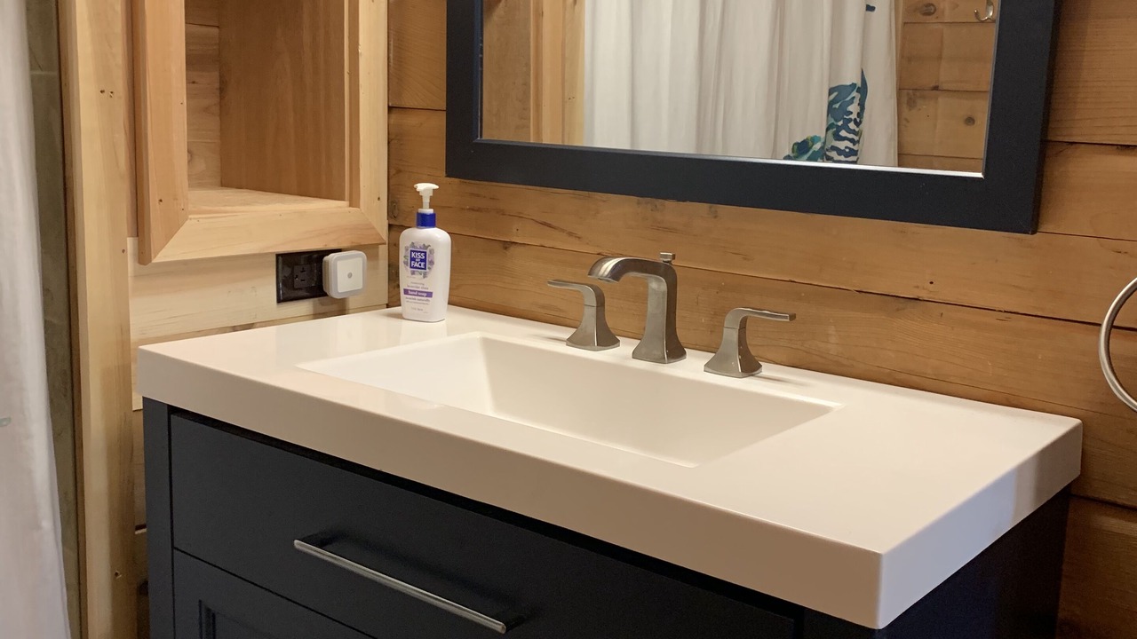 Photo of Bathroom in Edray