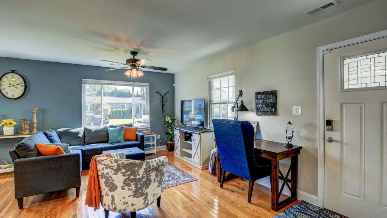 Photo of Livingroom in North Beach