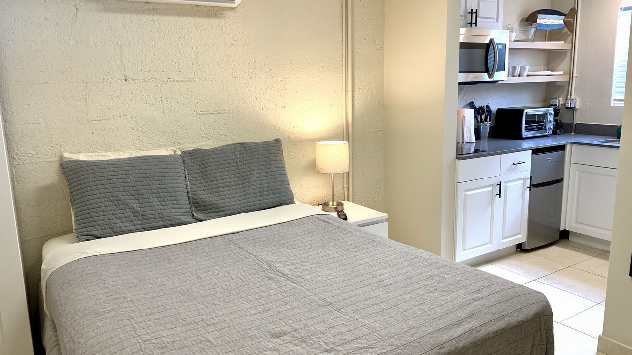 Photo of Bedroom in Royal Poinciana