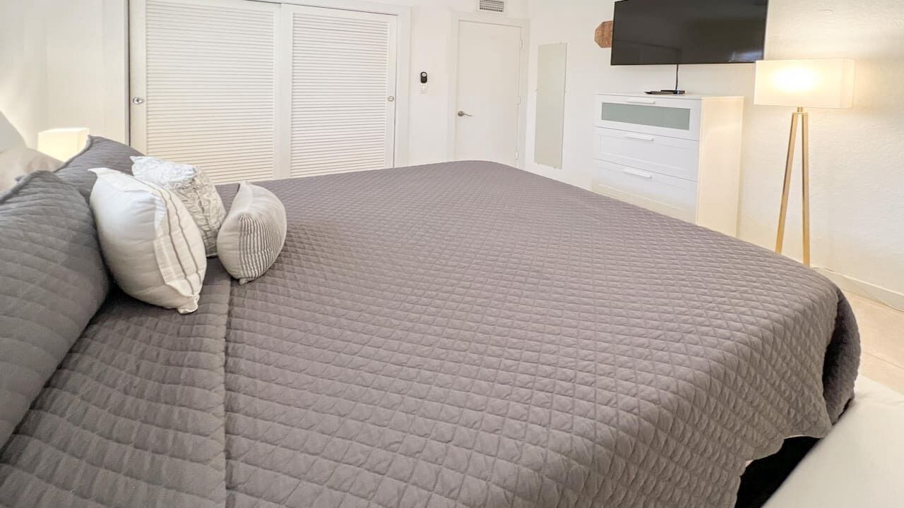 Photo of Bedroom in Pompano Beach