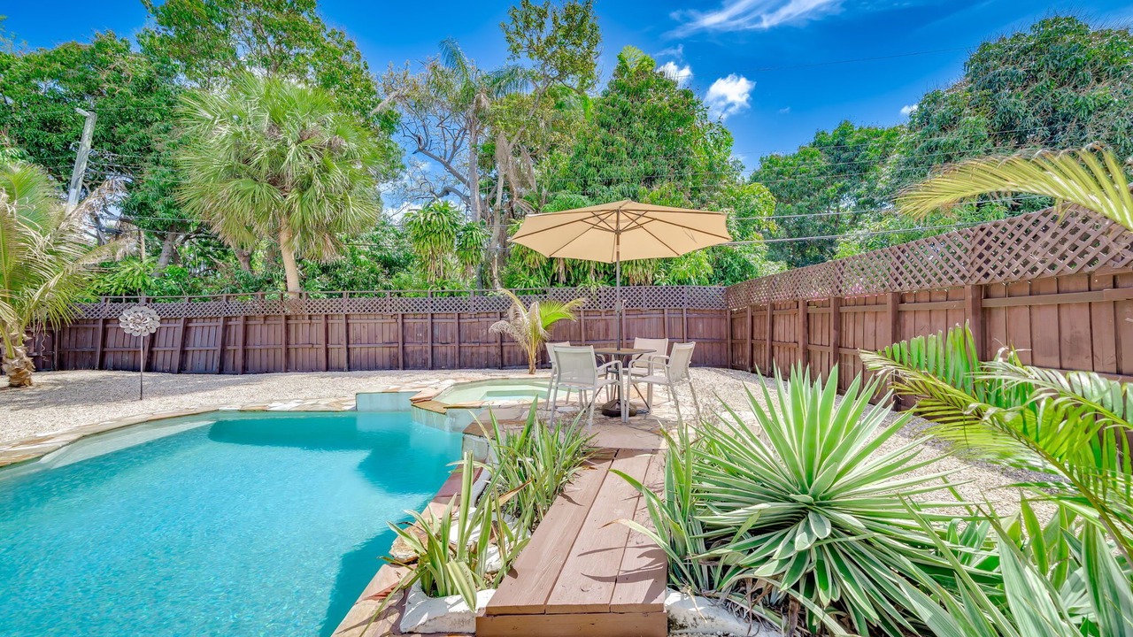Photo of Outdoor in Poinsettia Heights