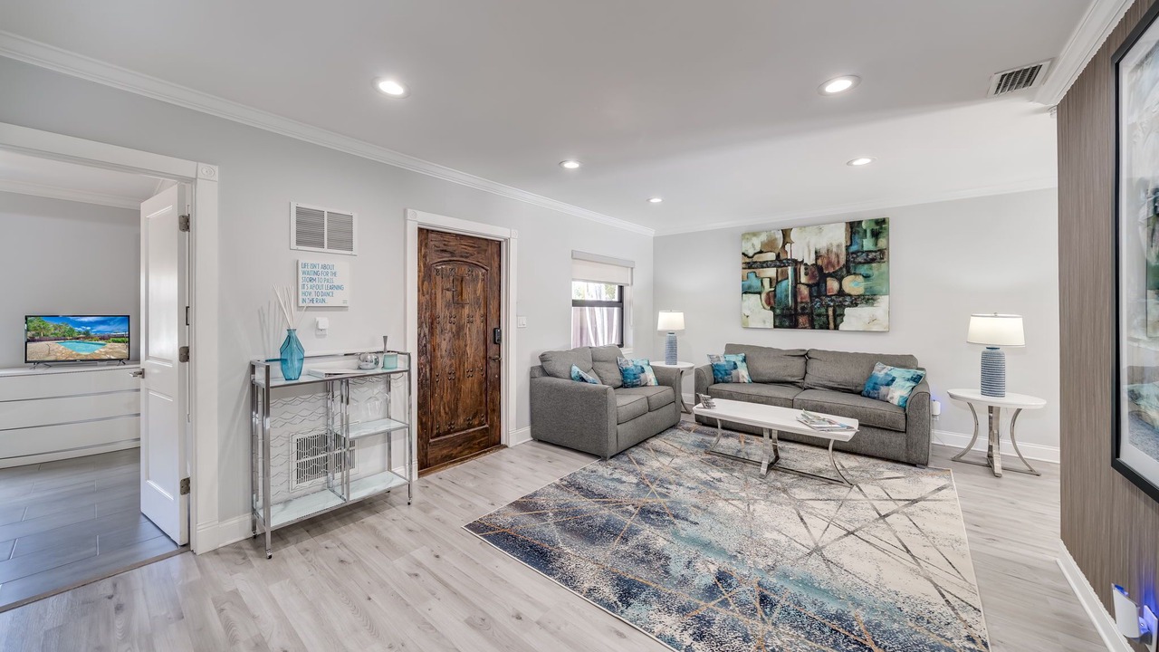 Photo of Livingroom in Poinsettia Heights