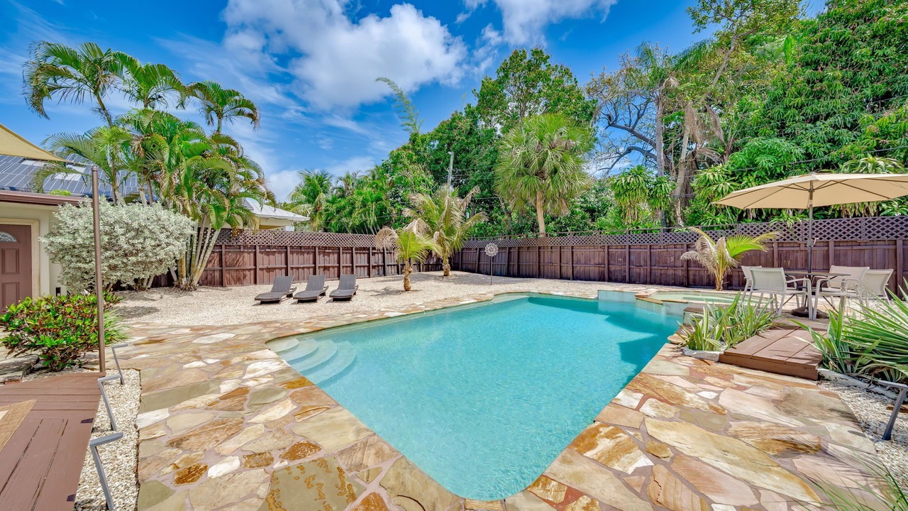 Photo of Outdoor in Poinsettia Heights