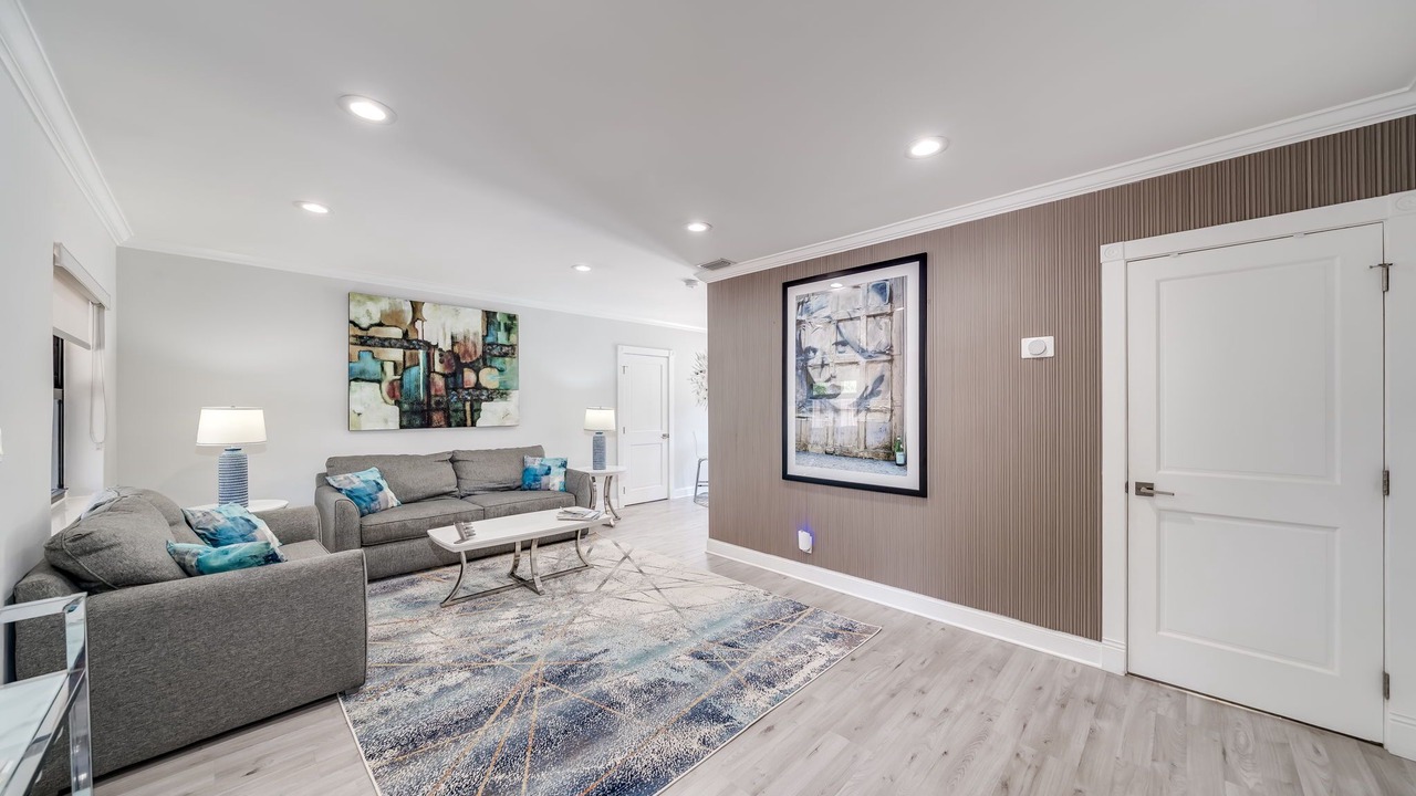 Photo of Livingroom in Poinsettia Heights