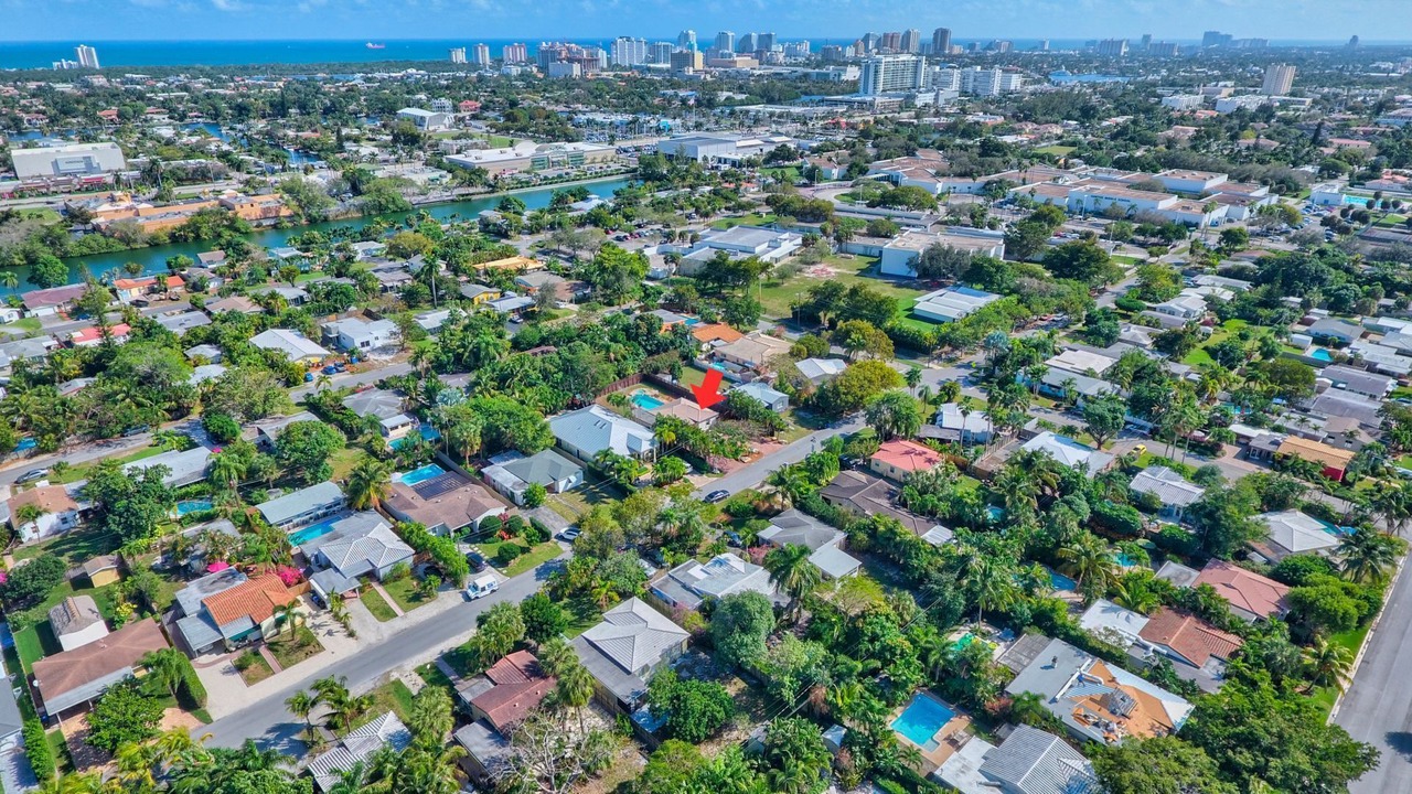 Photo of Others in Poinsettia Heights