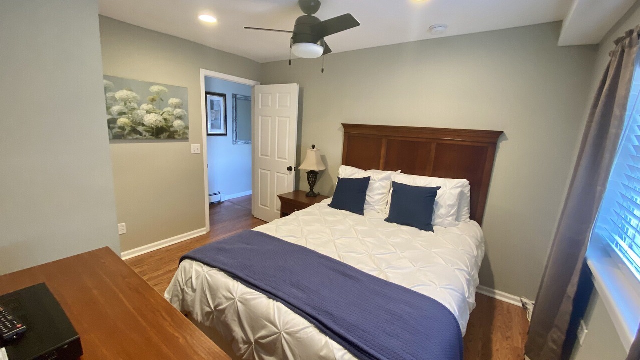 Photo of Bedroom in Seaside Heights