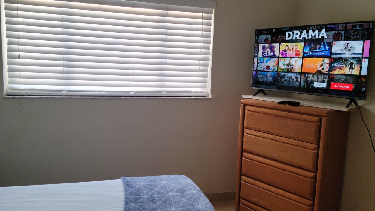 Photo of Bedroom in Hollywood Lakes