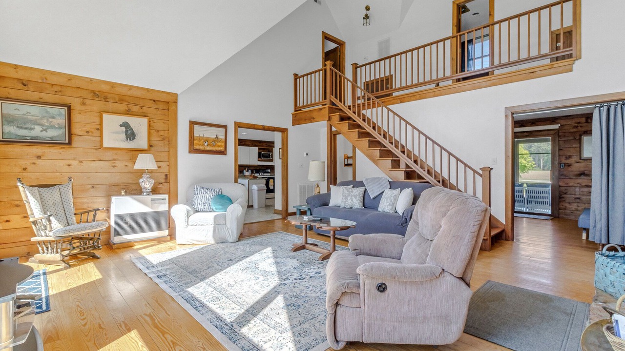 Photo of Livingroom in Edwardsville