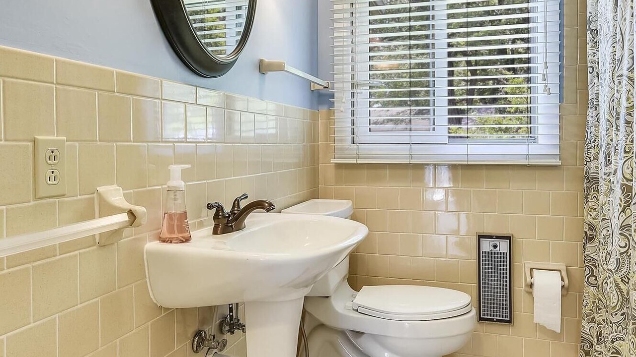Photo of Bathroom in Tilghman