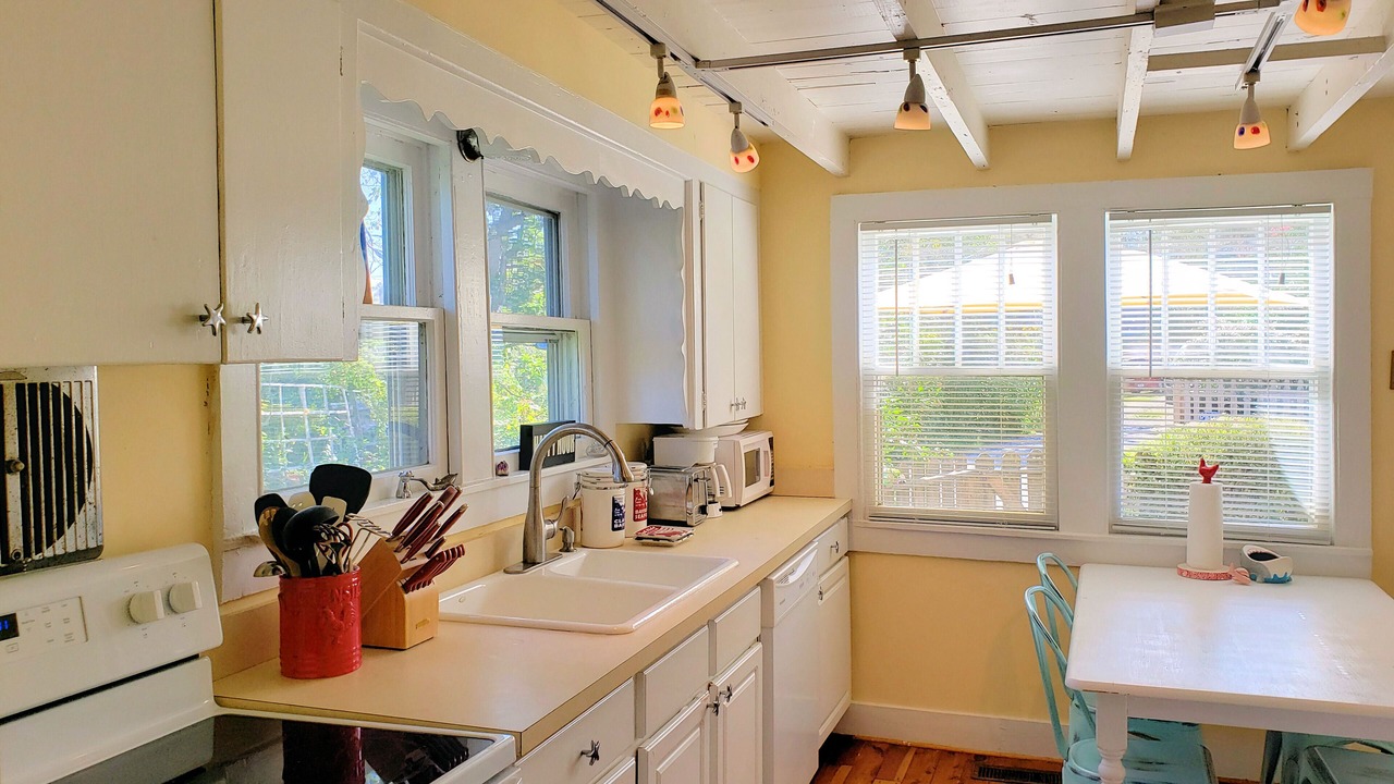 Photo of Kitchen in Chincoteague