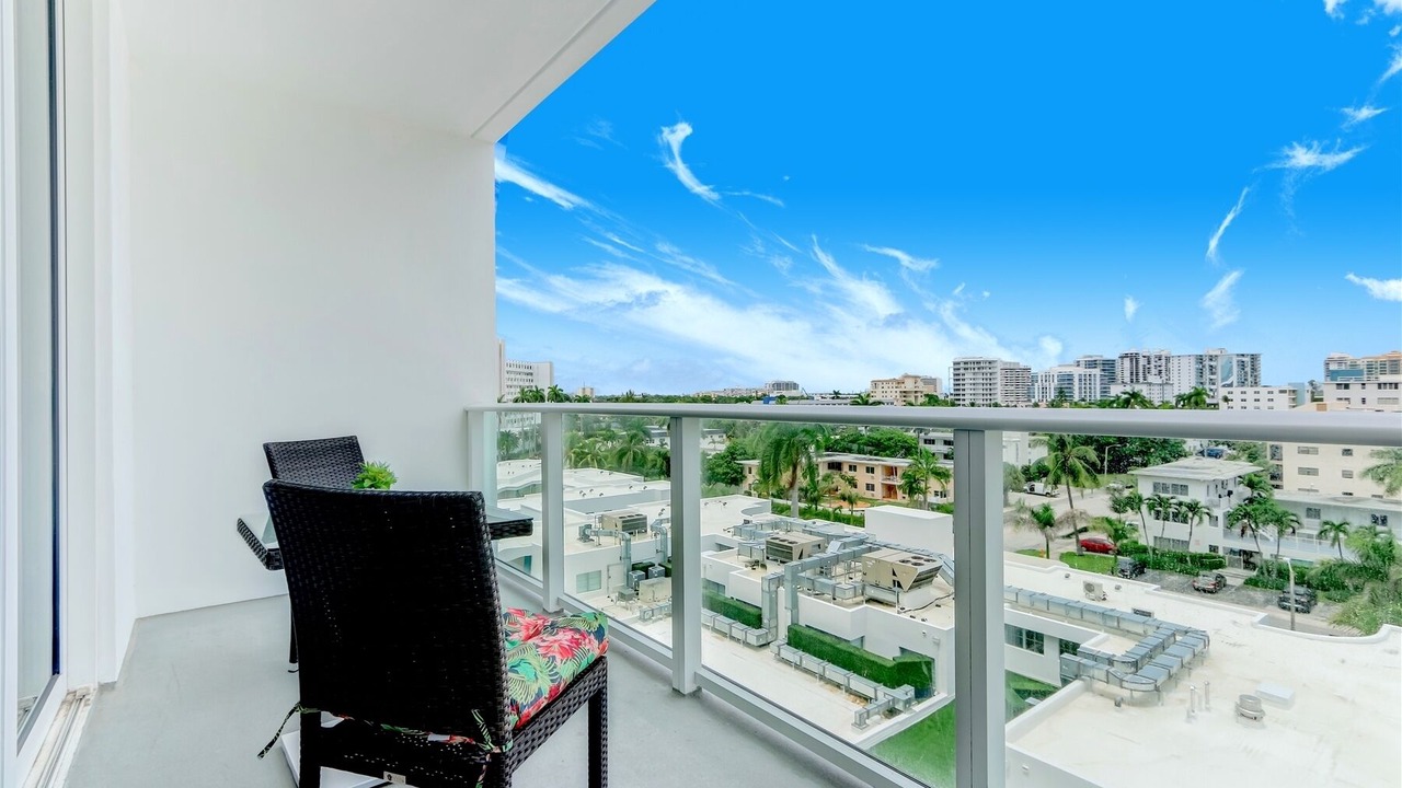 Photo of Patio Balcony in Central Beach