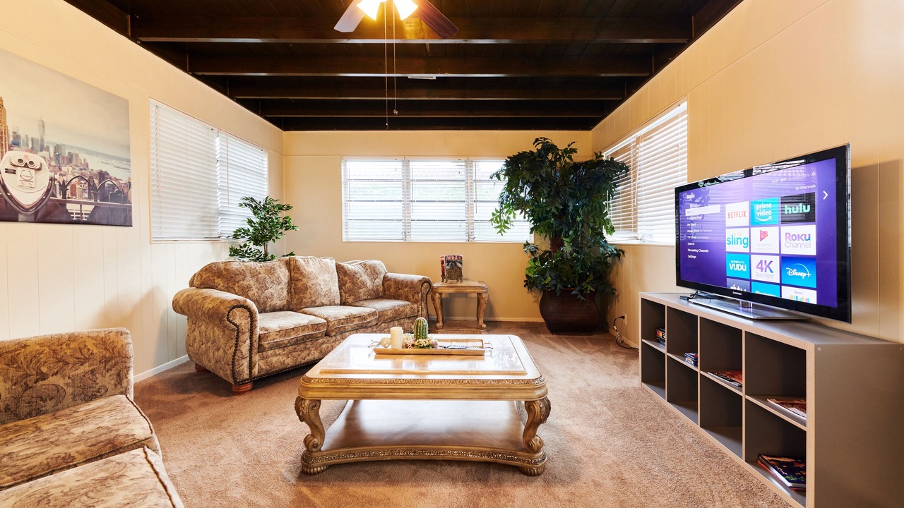 Photo of Livingroom in North Bay Village