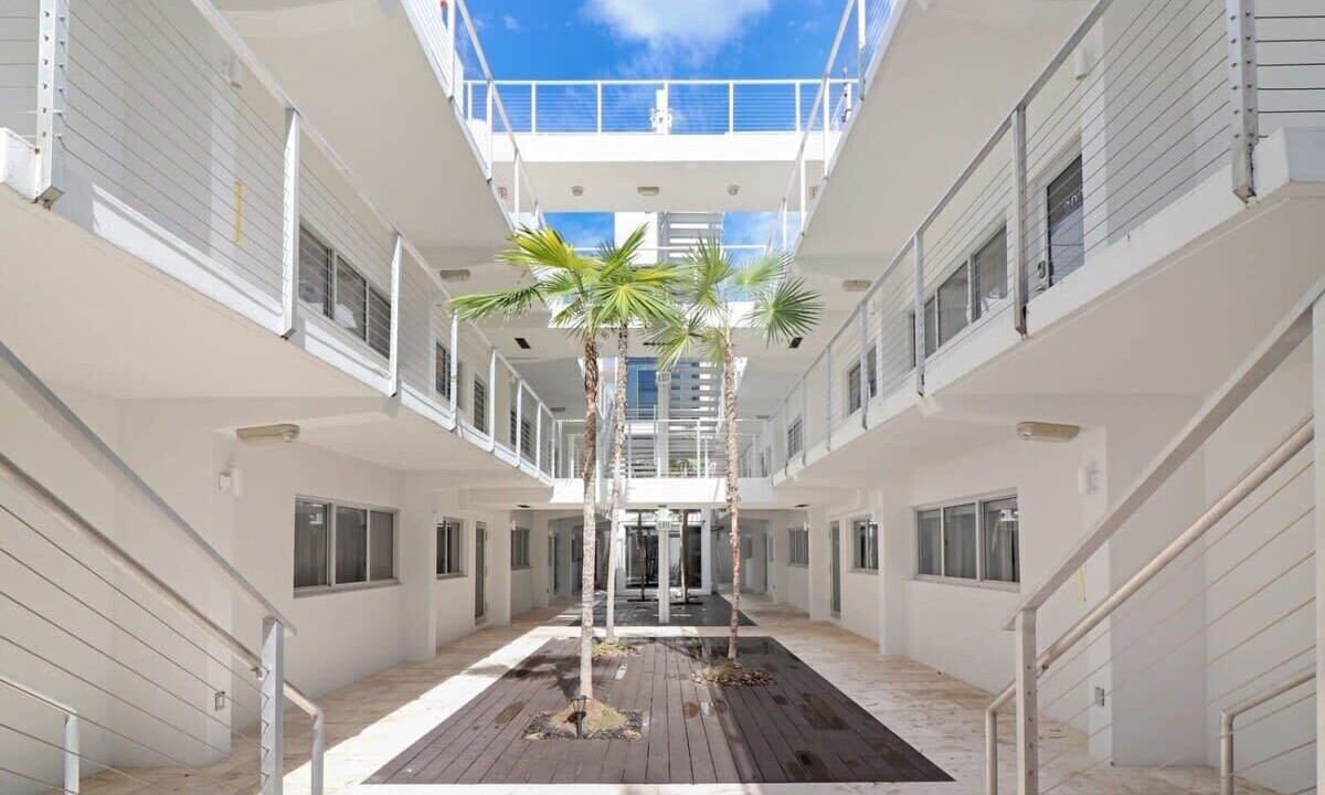 Photo of Outdoor in South Pointe