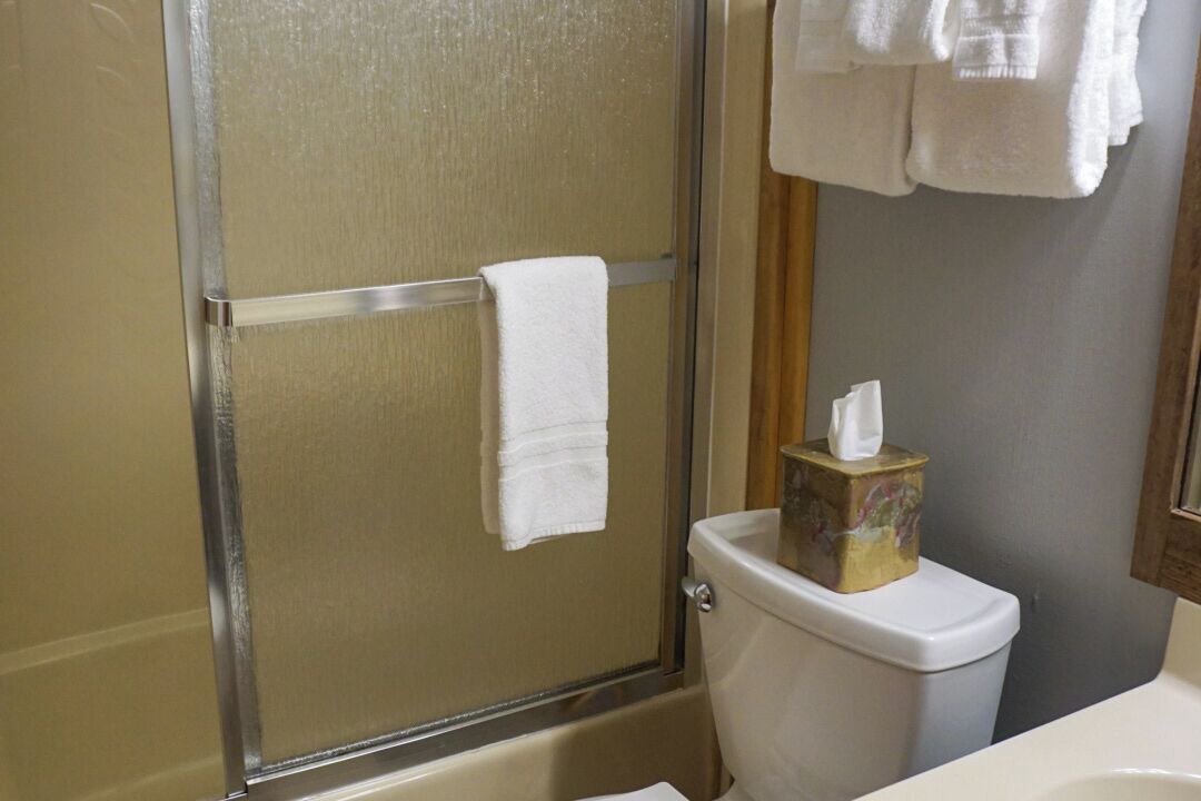 Photo of Bathroom in Edray