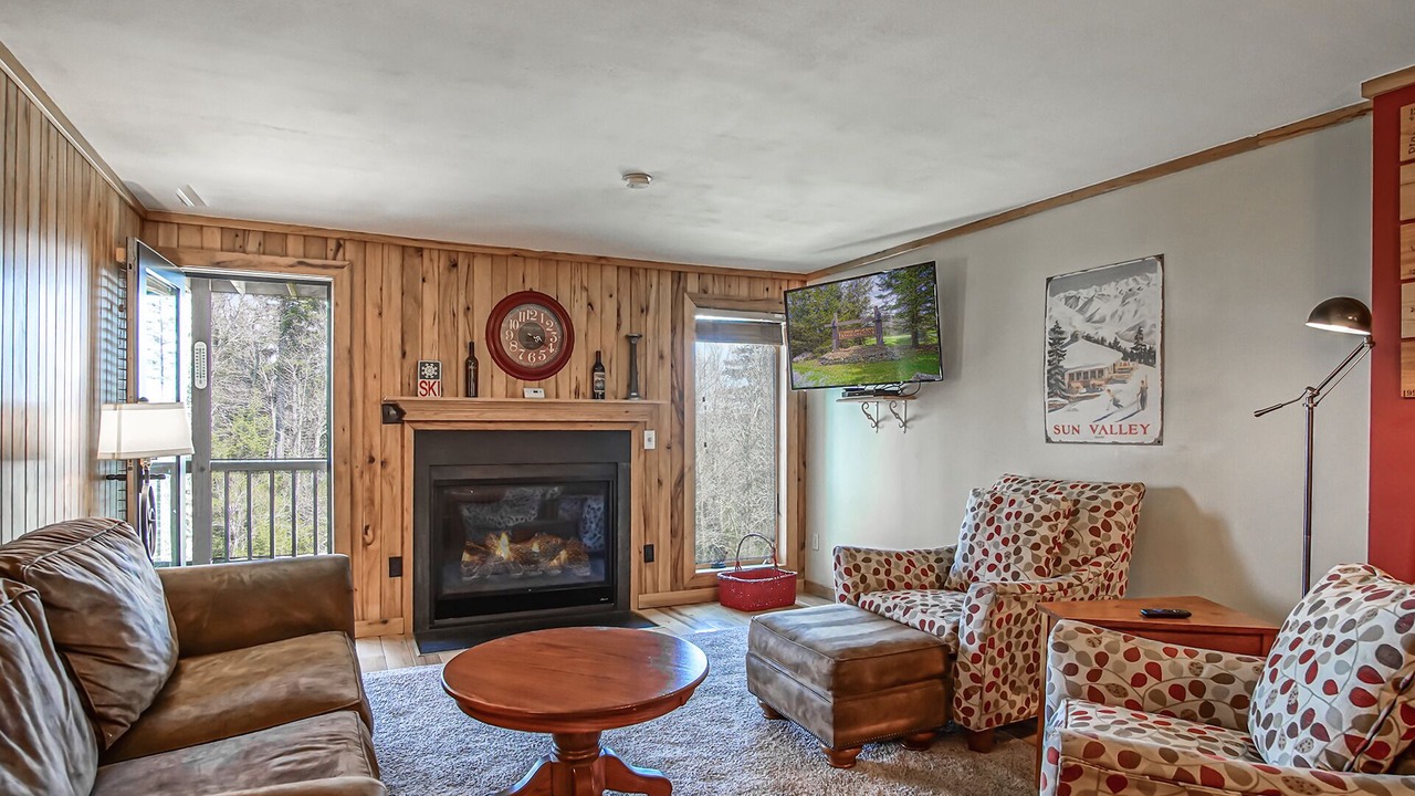 Photo of Livingroom in Edray