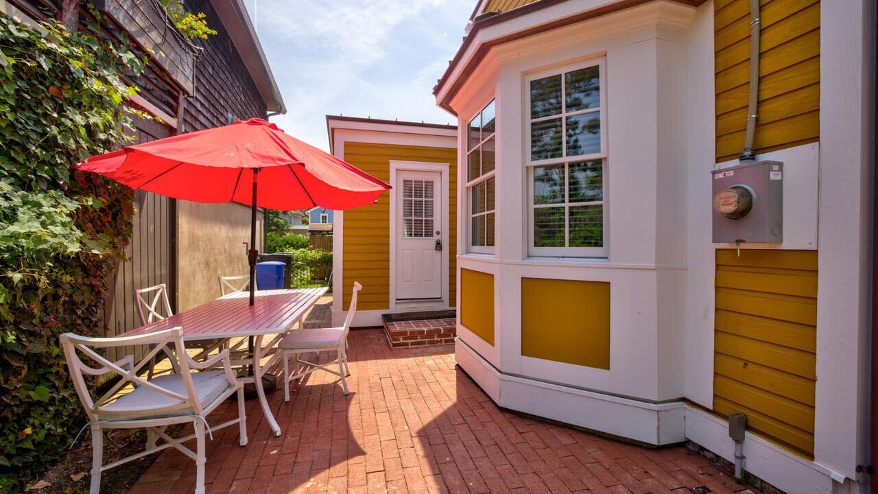 Photo of Outdoor in Village Green
