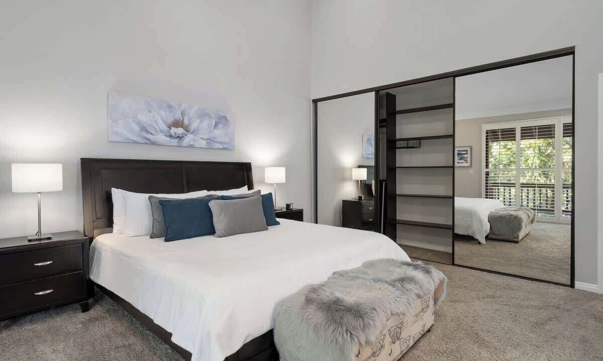 Photo of Bedroom in Warner Center
