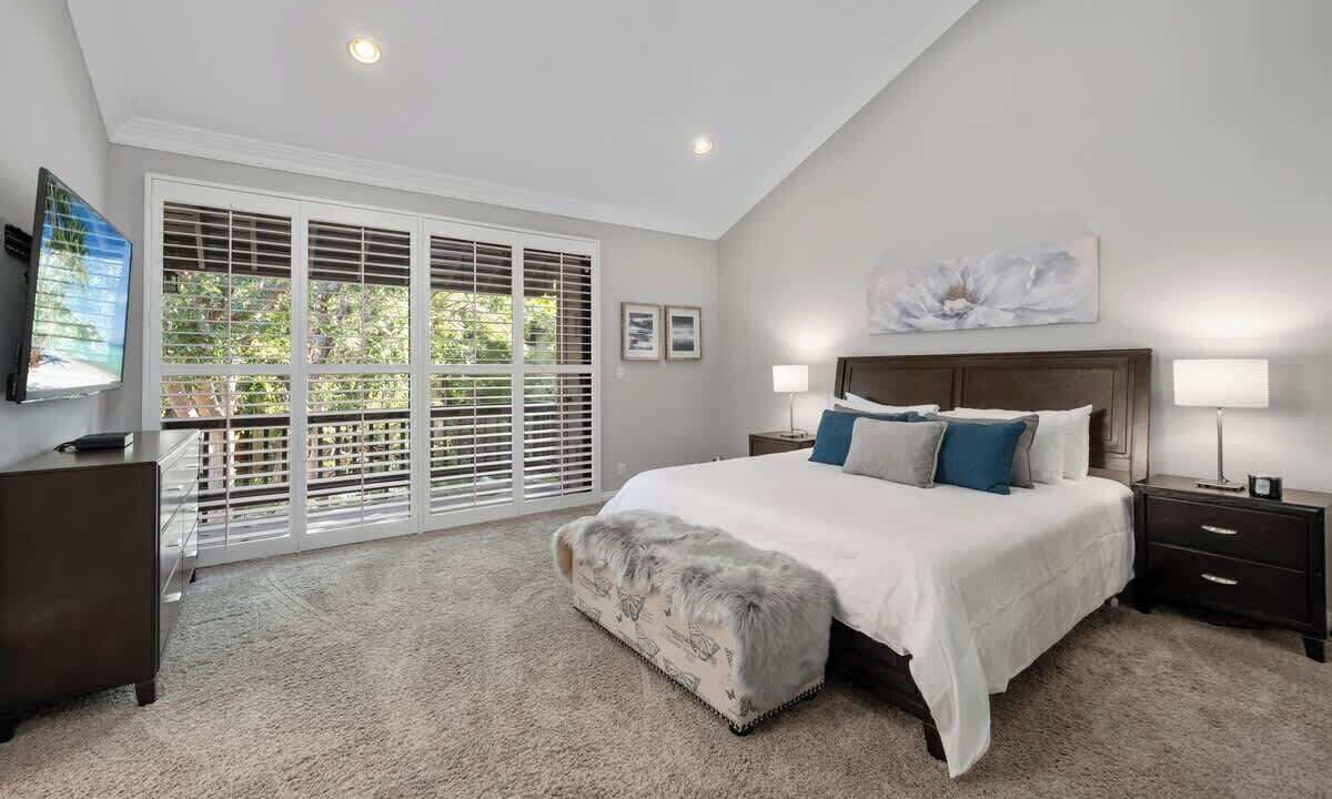 Photo of Bedroom in Warner Center
