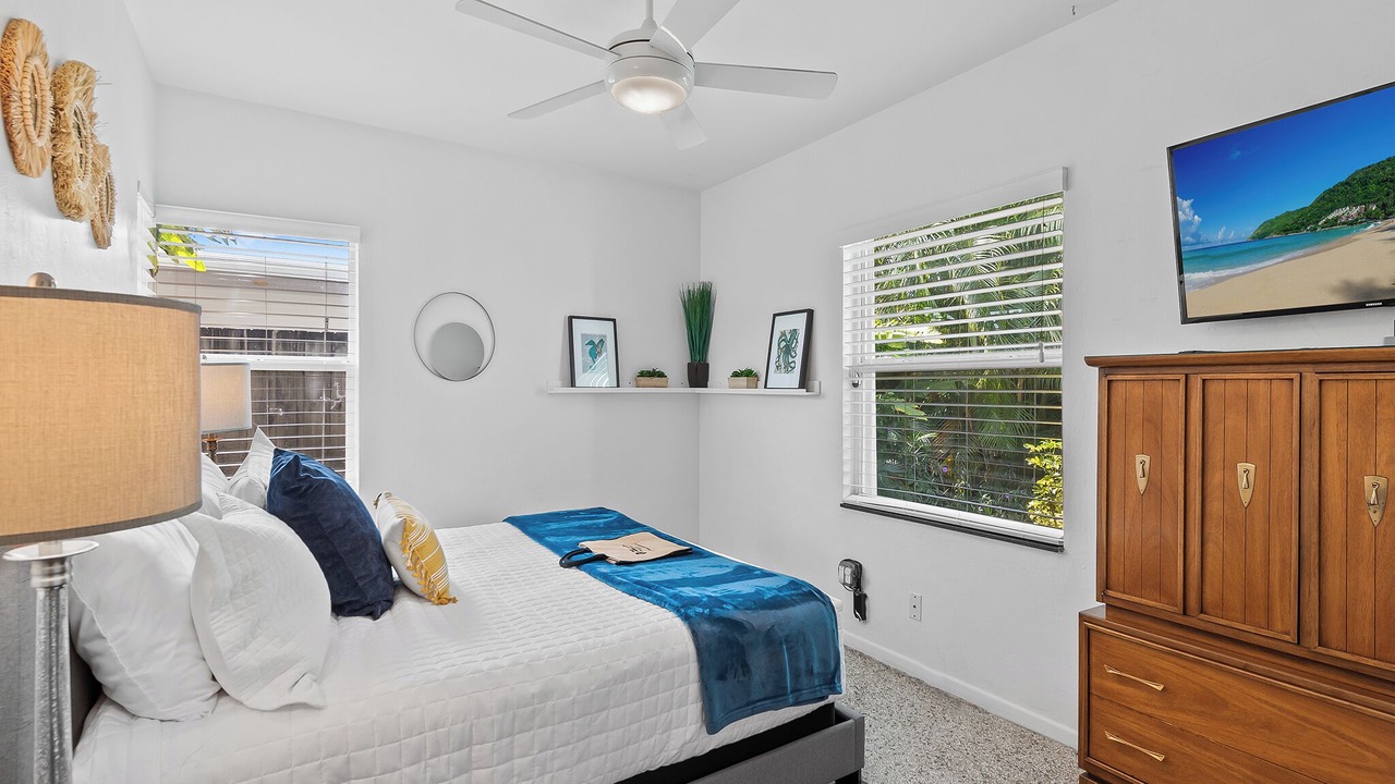 Photo of Bedroom in Poinsettia Heights