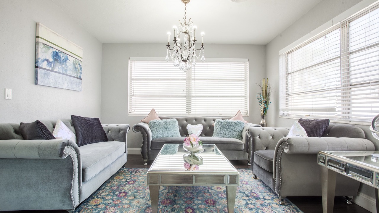Photo of Livingroom in Hollywood Hills
