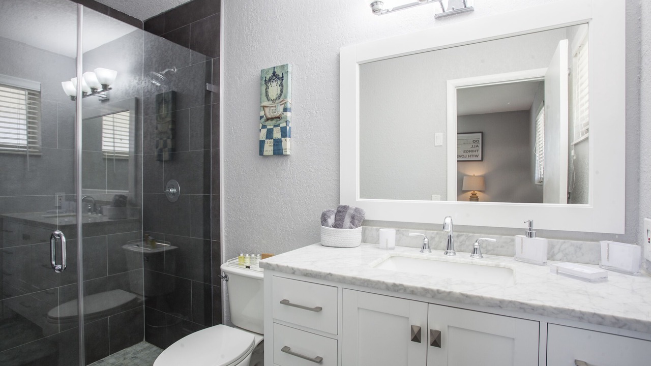 Photo of Bathroom in Hollywood Hills
